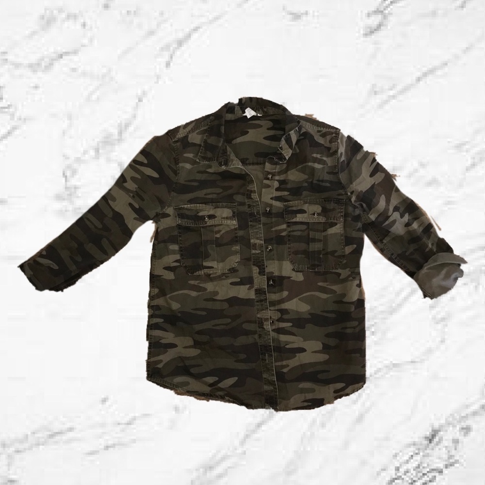 CAMO BUTTON DOWN ARMY JACKET